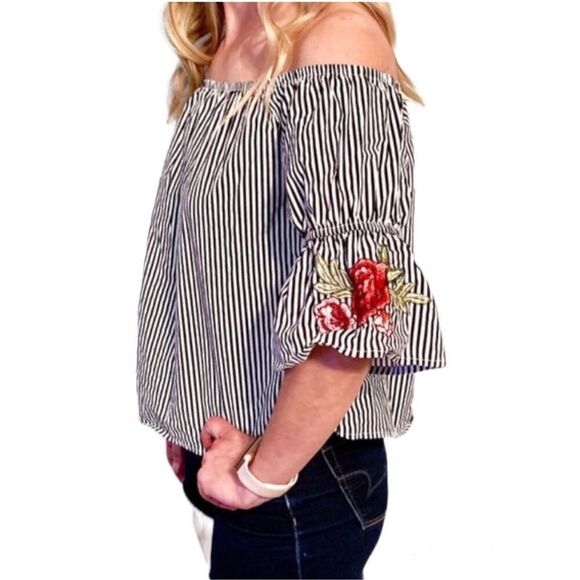 Womens Ambiance Apparel Striped Off Shoulder Floral Embroidered Top - Sz S - Picture 2 of 4